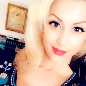 Meet your Posher, Linda